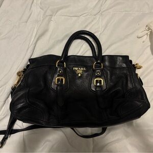 BLACK LEATHER PRADA BAG